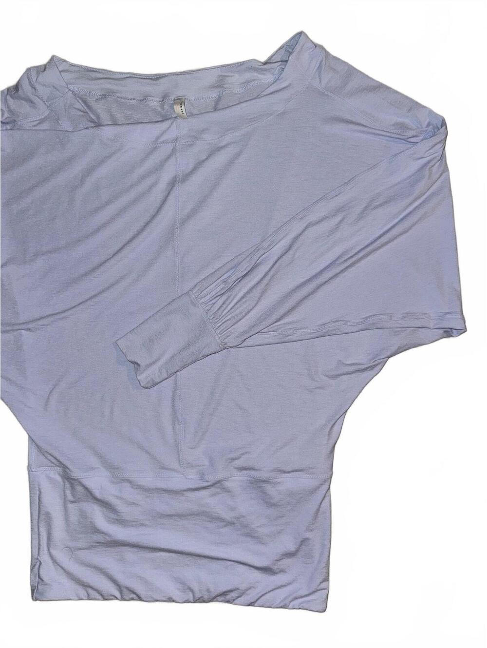 Womens Free People Movement lavender long sleeve workout top with pocket Size M